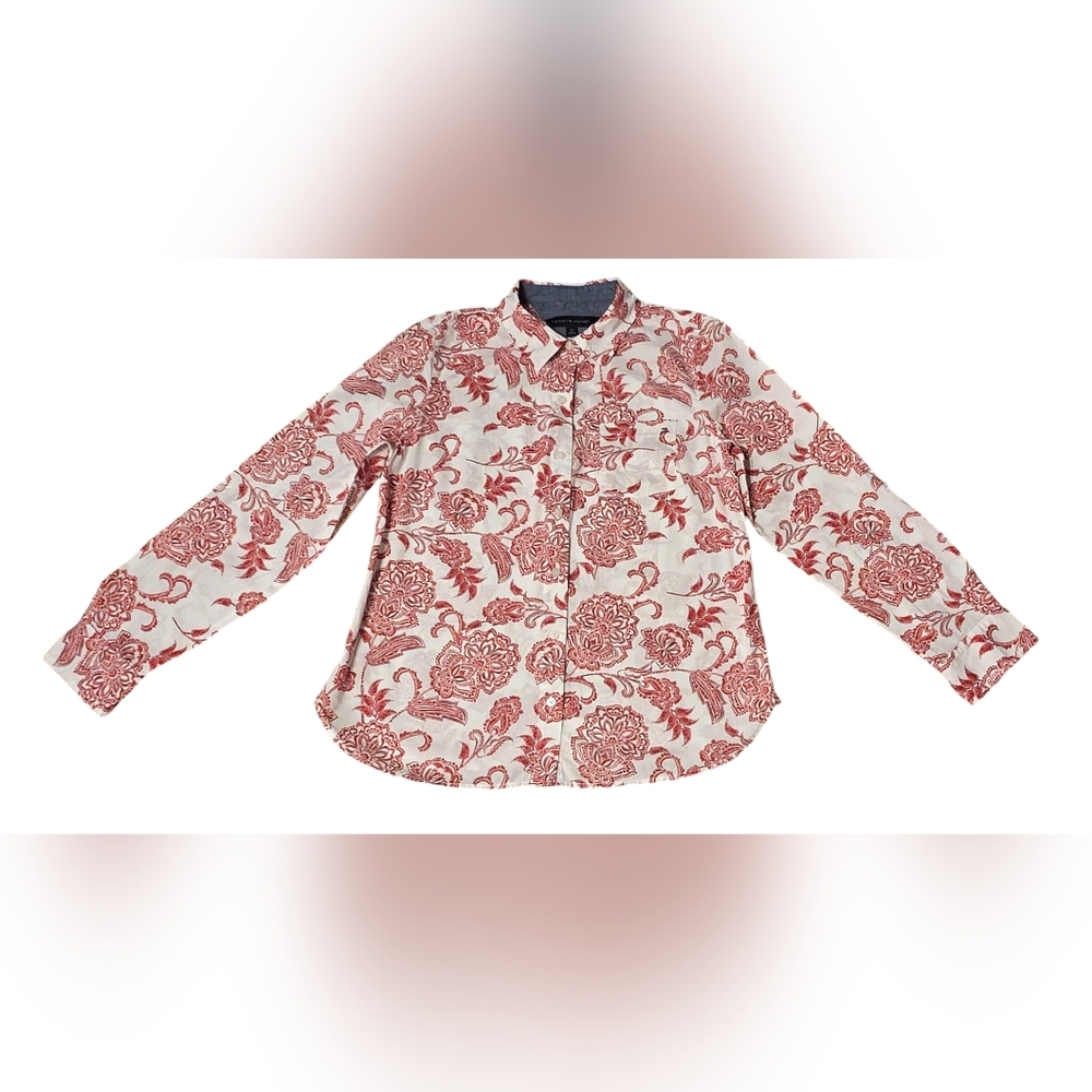 Tommy Hilfiger S/P Button Up Top. White w/Red Floral Pattern. 100% Cotton